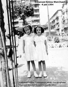 1954 06 06 COMMUNION PRIVEE Ma cousine Evelyne et moi